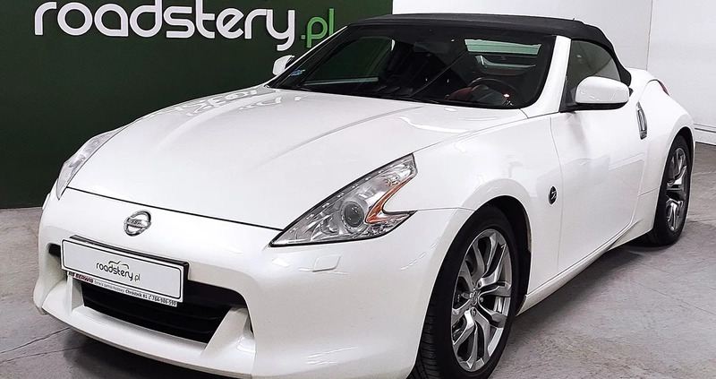 Nissan 370 Z cena 84900 przebieg: 73300, rok produkcji 2010 z Drezdenko małe 781